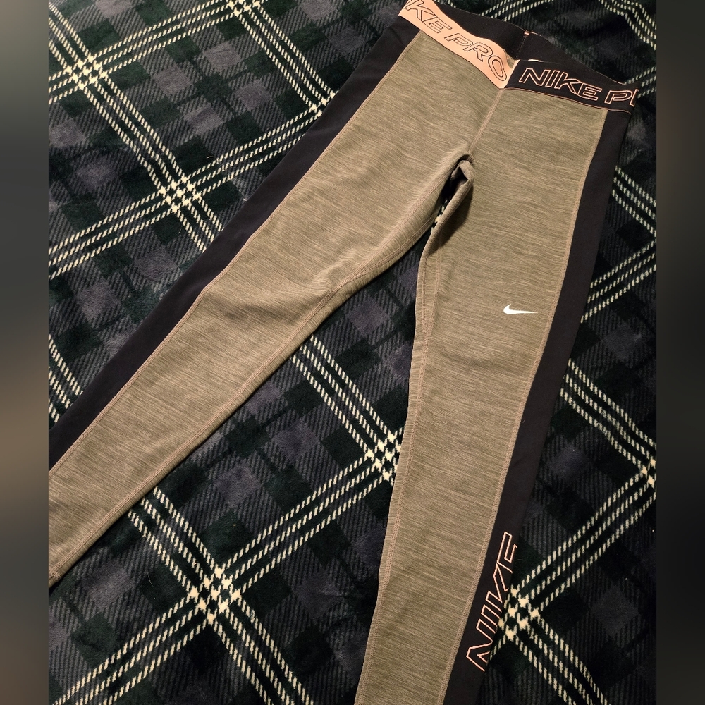 EUC Nike Pro Full Length Pants in Medium